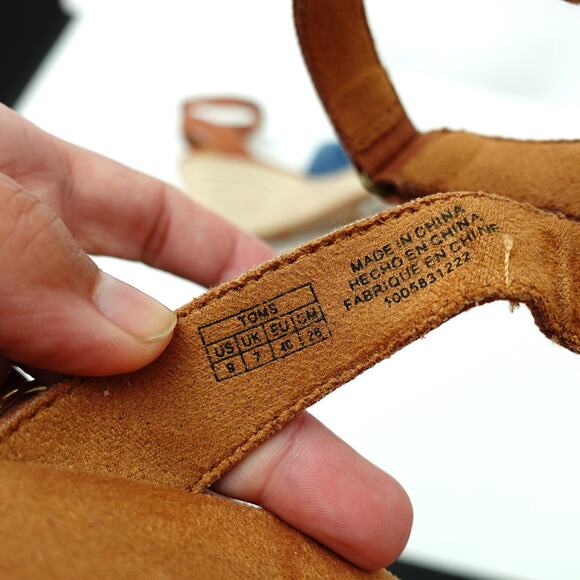 Toms Tan Blue Tie Dye Wedge Heel Espadrille Ankle Strap Open Toe Sandals Size 9 - Picture 7 of 7